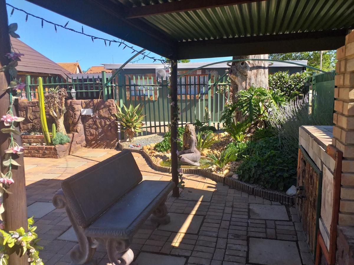 African Elephant'S Den Klerksdorp Exterior photo