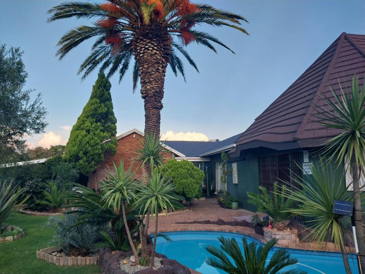 African Elephant'S Den Klerksdorp Exterior photo