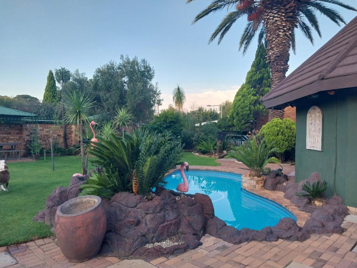 African Elephant'S Den Klerksdorp Exterior photo