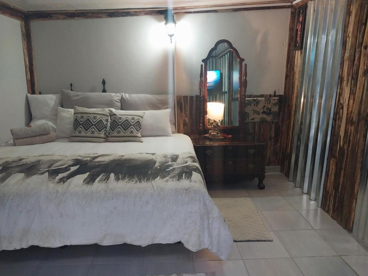 African Elephant'S Den Klerksdorp Exterior photo