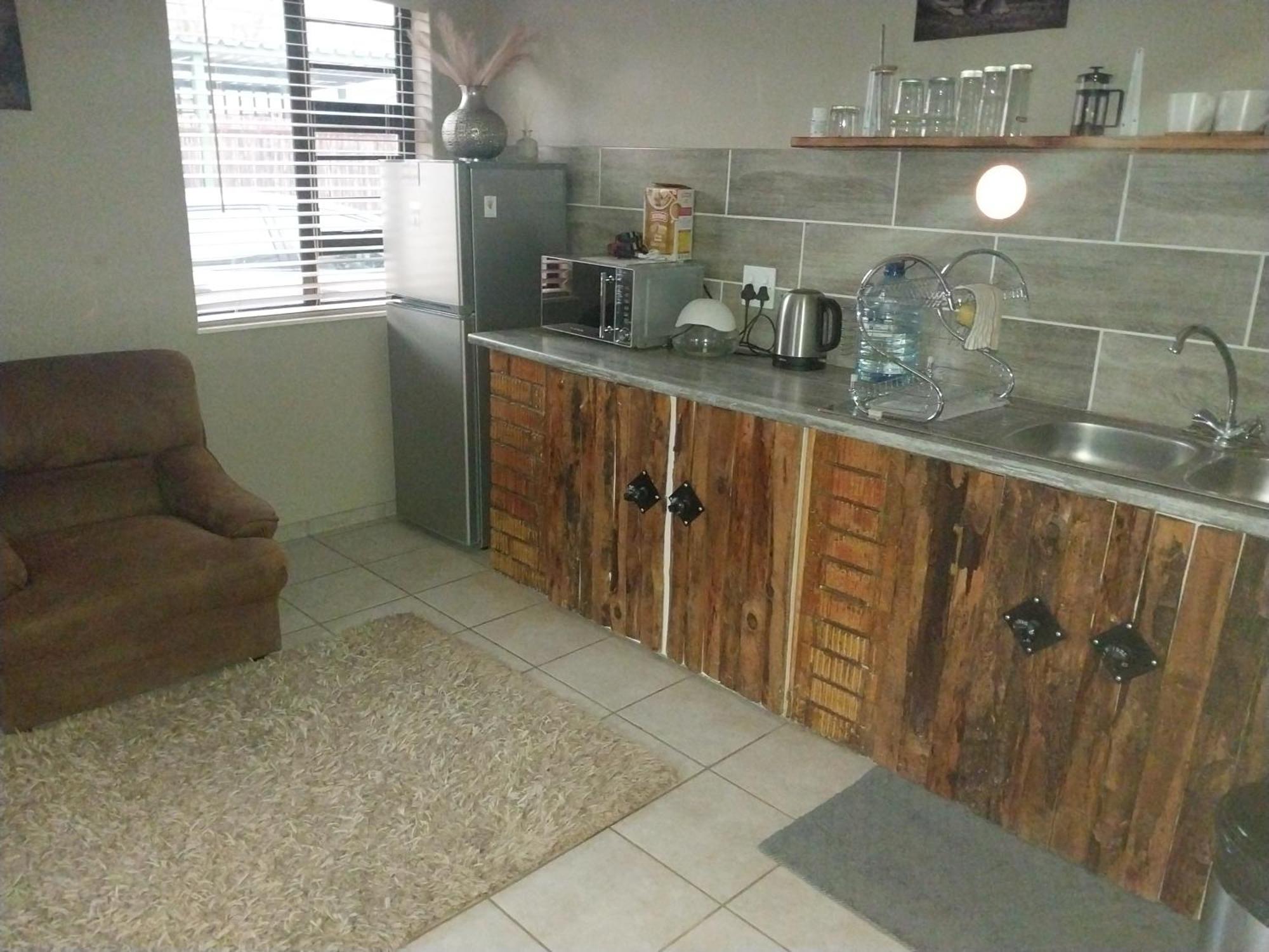 African Elephant'S Den Klerksdorp Exterior photo