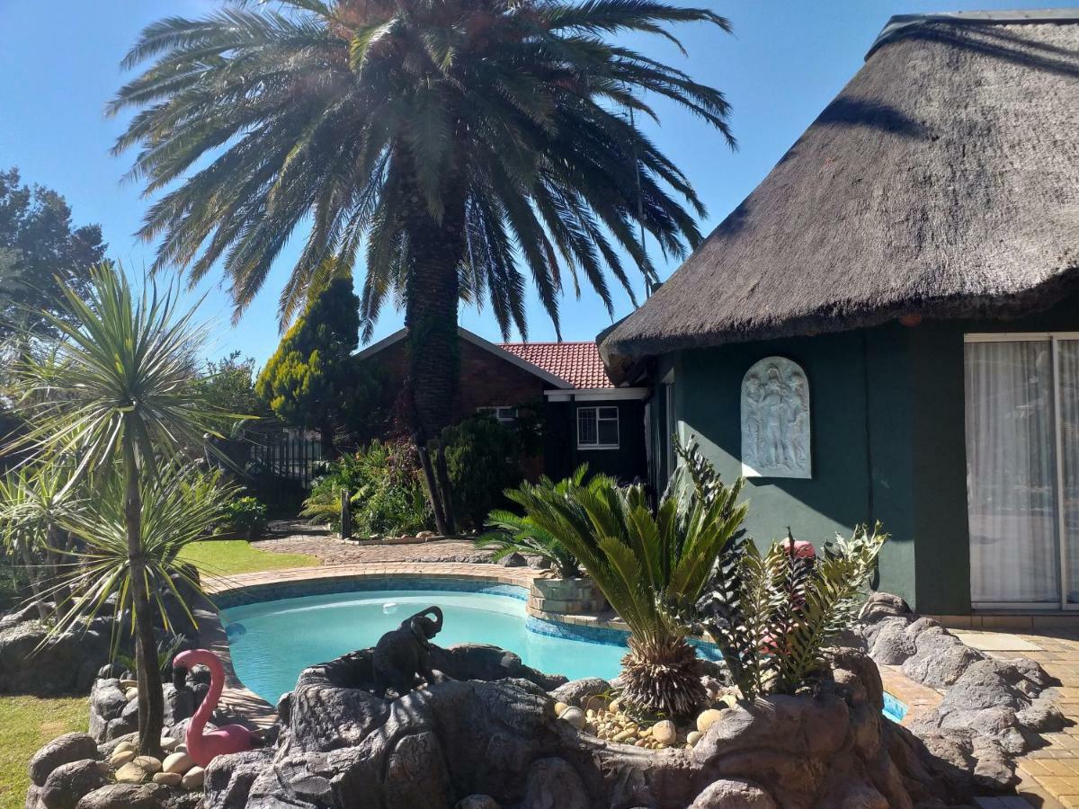 African Elephant'S Den Klerksdorp Exterior photo