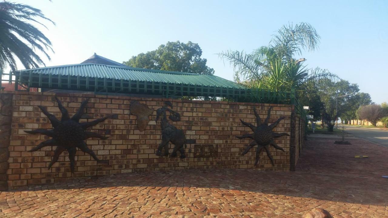 African Elephant'S Den Klerksdorp Exterior photo