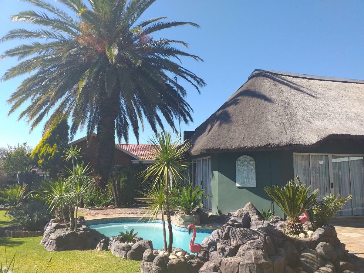 African Elephant'S Den Klerksdorp Exterior photo