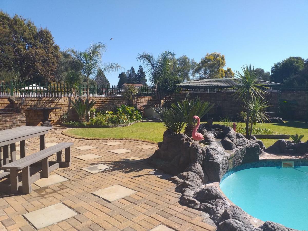 African Elephant'S Den Klerksdorp Exterior photo