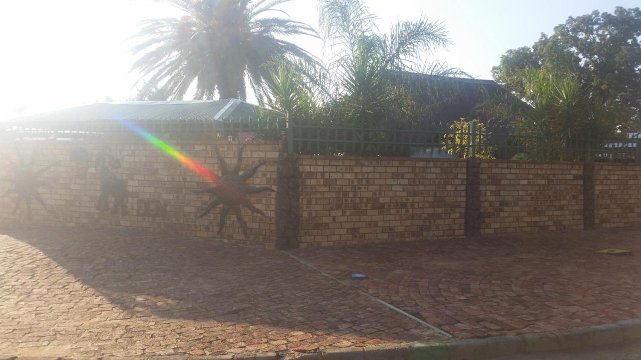 African Elephant'S Den Klerksdorp Exterior photo